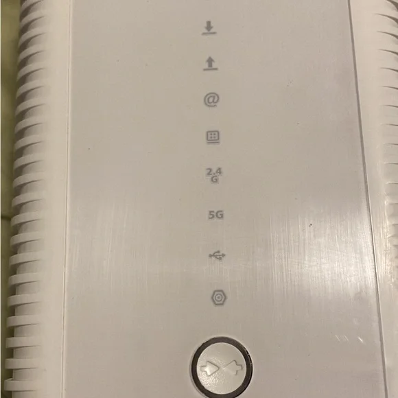 Internet cable box - Picture 2 of 3